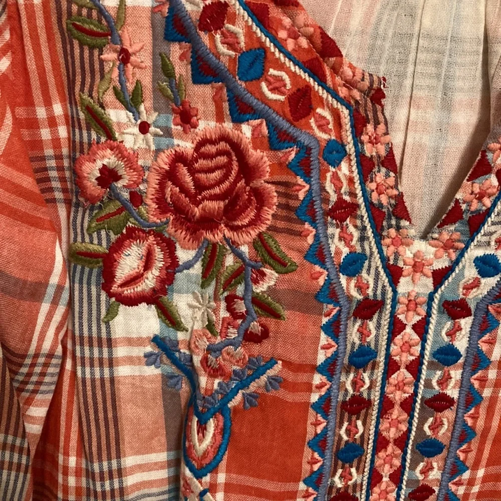 Kyla seo embroidered top - Picture 2 of 6